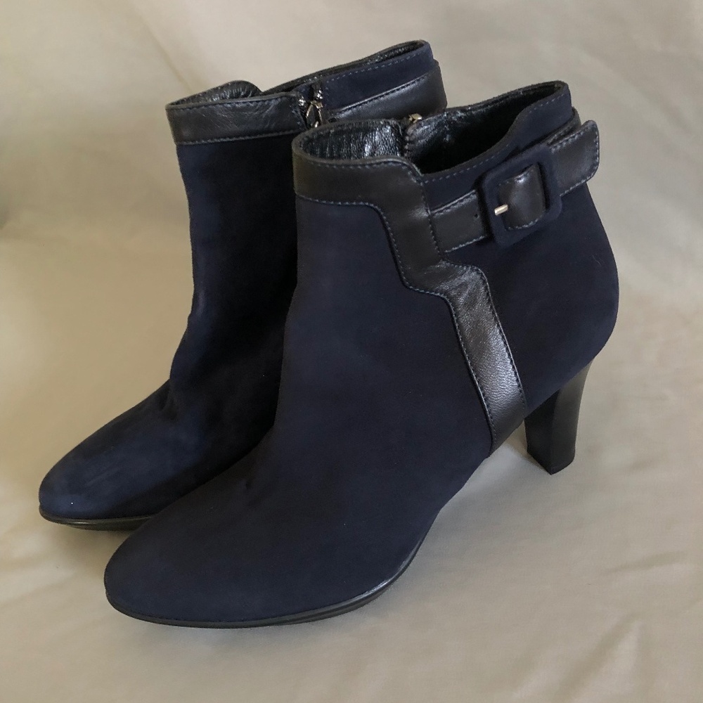 Aquatalia Navy Blue Ankle Boots (Mismatch Sizes: 7 & 8)